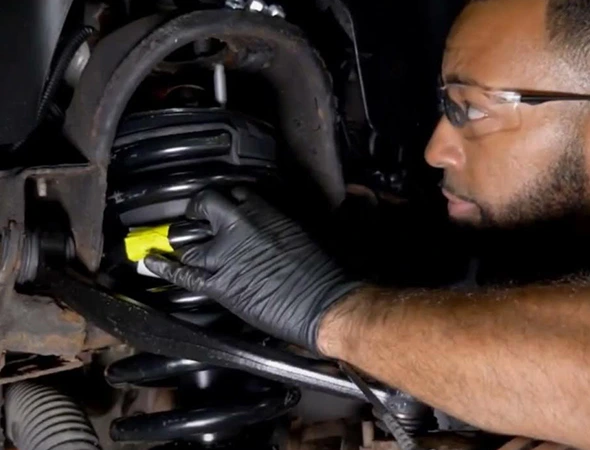 Mobile vehicle shock absorber service in Kissimmee FL with transparent pricing and expert care.